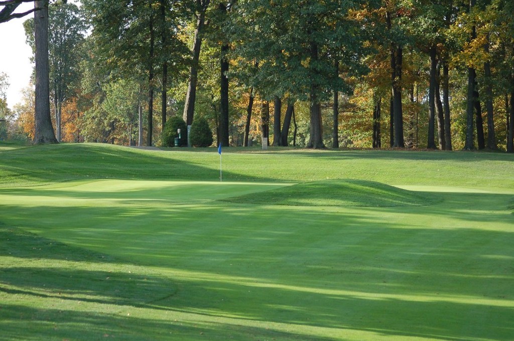 Facilities Chenoweth Golf Course